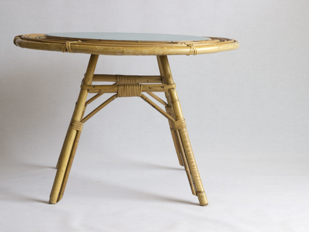 Table basse en rotin