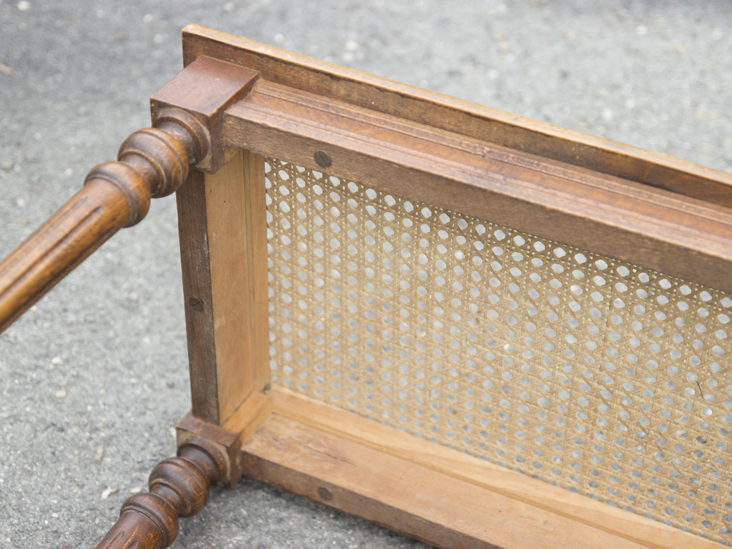 Banc en cannage • BROCANTE