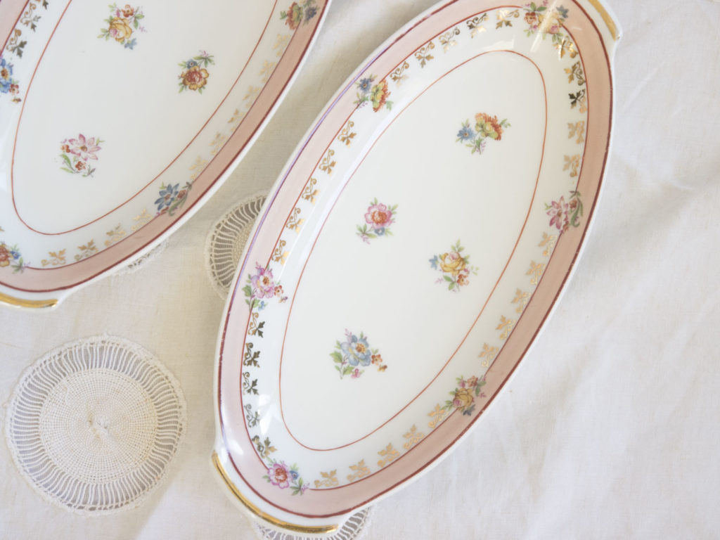 Lot de 2 raviers en porcelaine