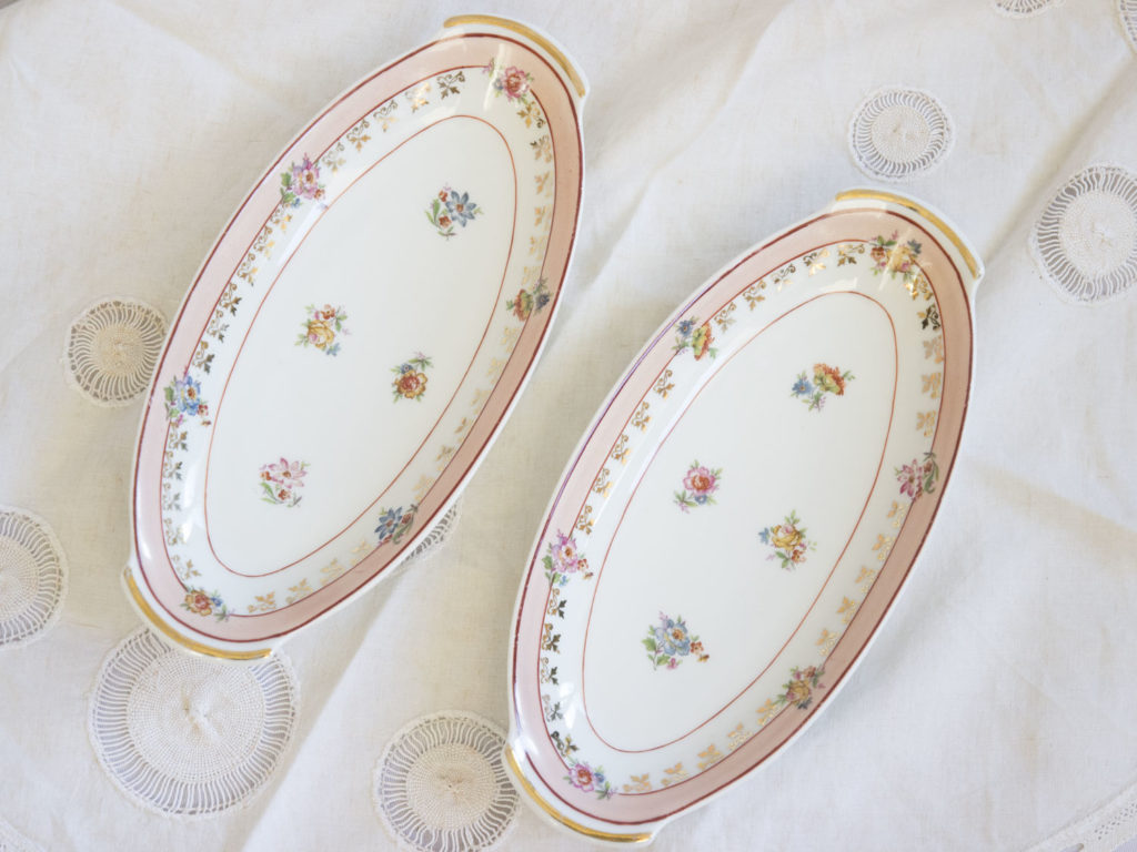 Lot de 2 raviers en porcelaine