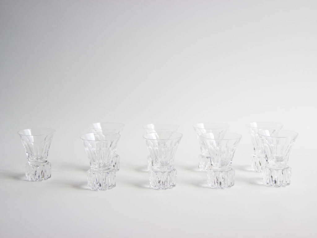 Lot de 9 verres à liqueur