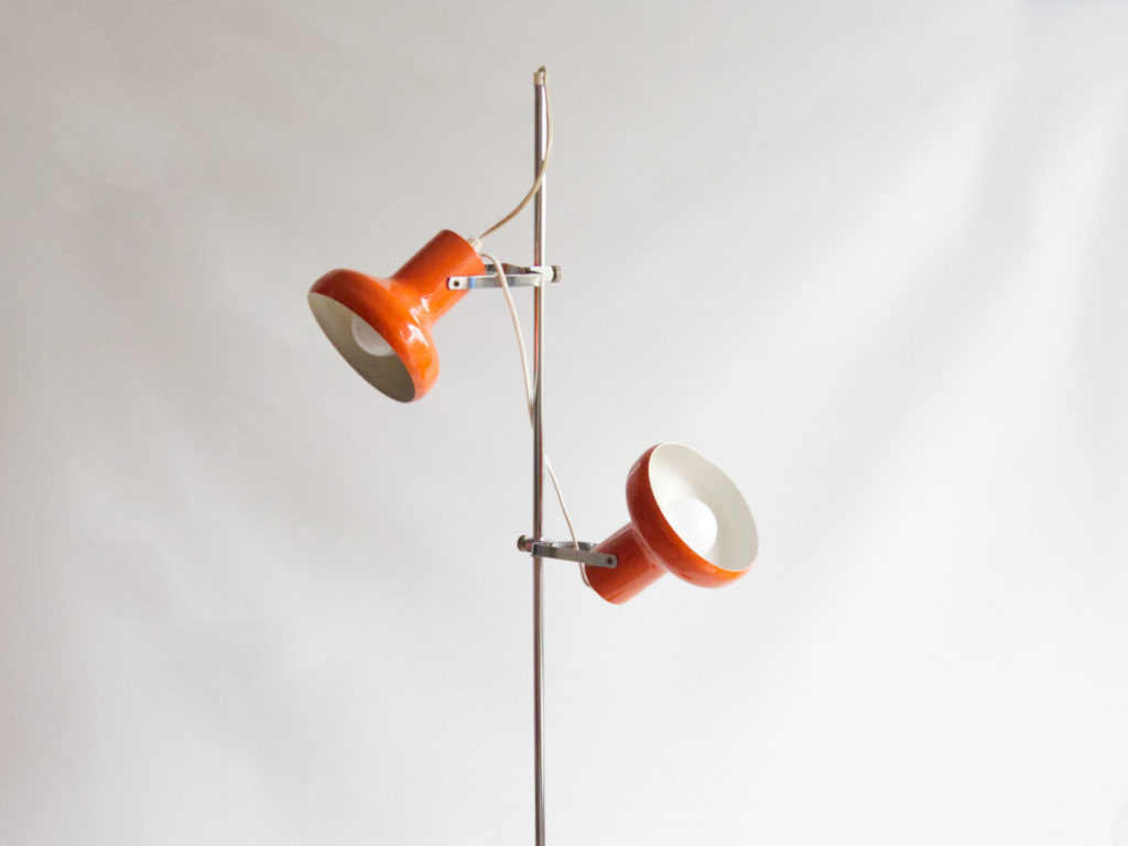 Lampadaire orange des années 70