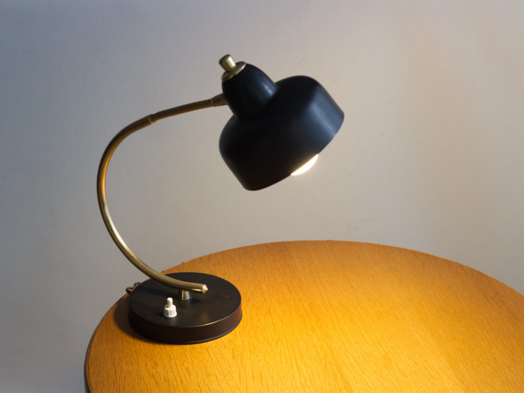 Lampe cocotte noire