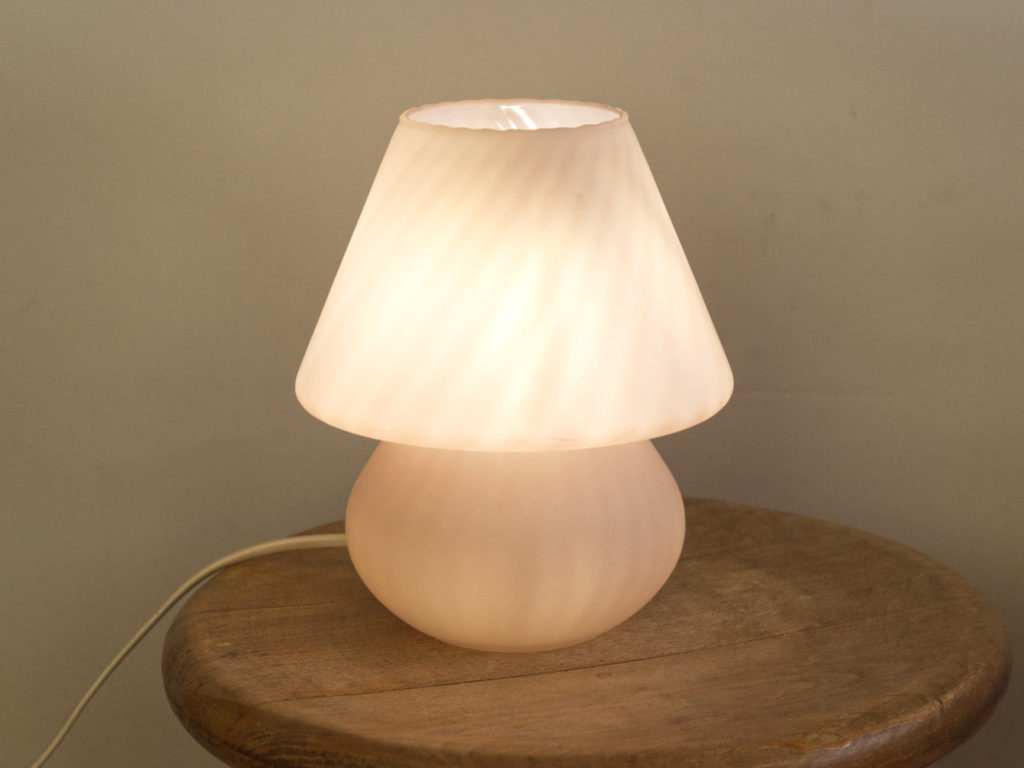 Lampe champignon rose