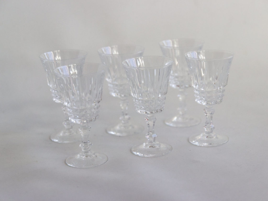 6 verres à liqueur en cristal