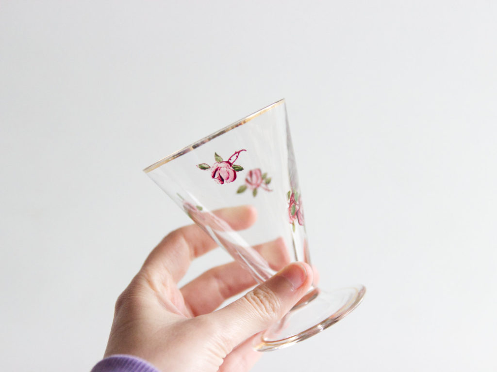 Lot de 7 verres à fleurs