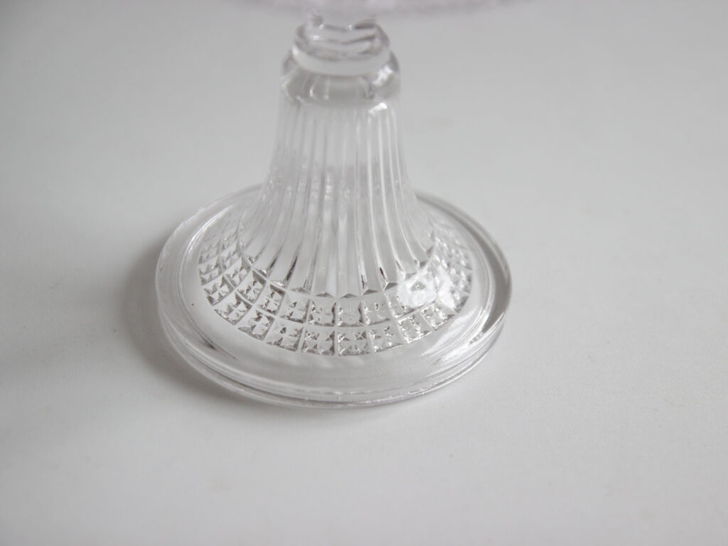 Coupe sur pied en verre