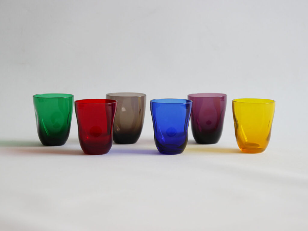 Lot de 6 verres colorés