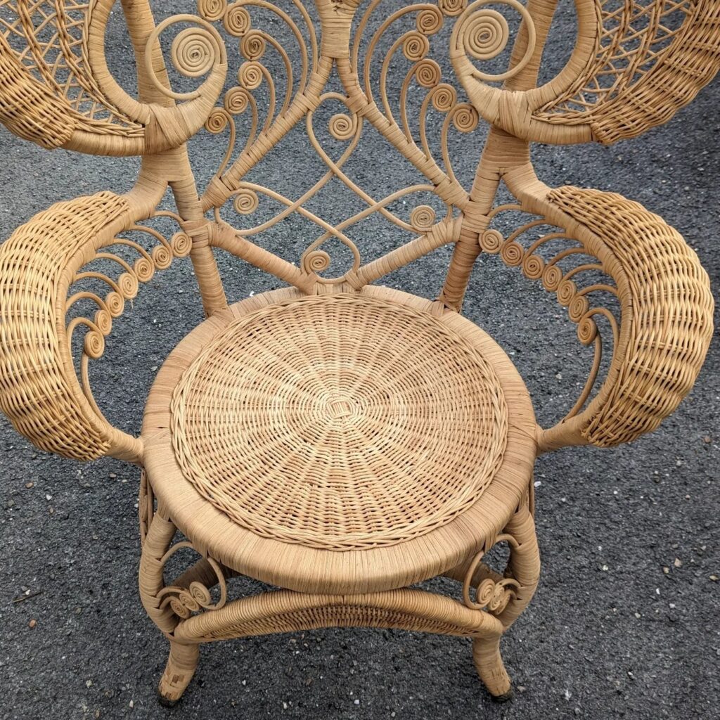 Fauteuil peacock en rotin