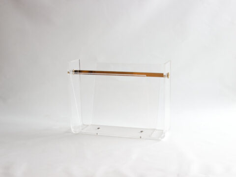 Porte-revues en Plexiglas