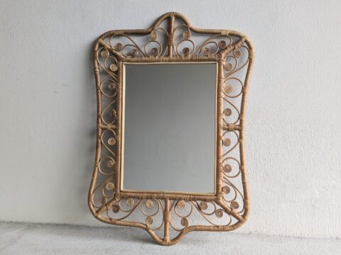 Miroir peacock en rotin