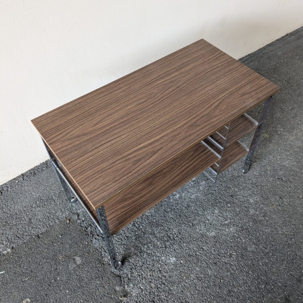 Table d'appoint roulante – Image 3