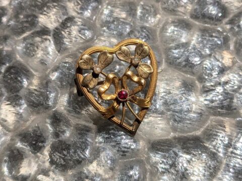Broche ancienne Oria