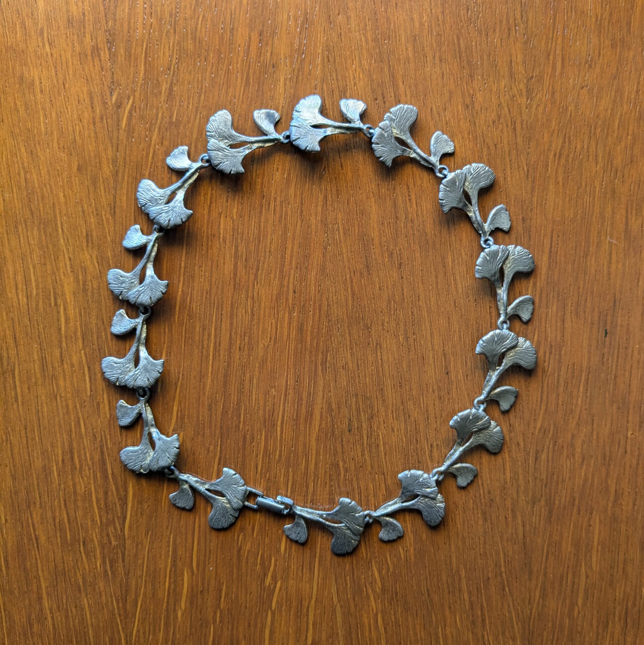 Collier étain Art nouveau