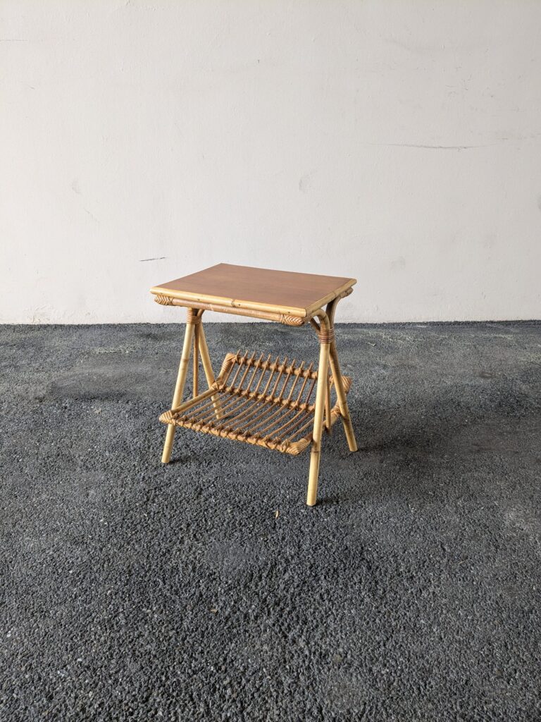 Table d'appoint en rotin – Image 6