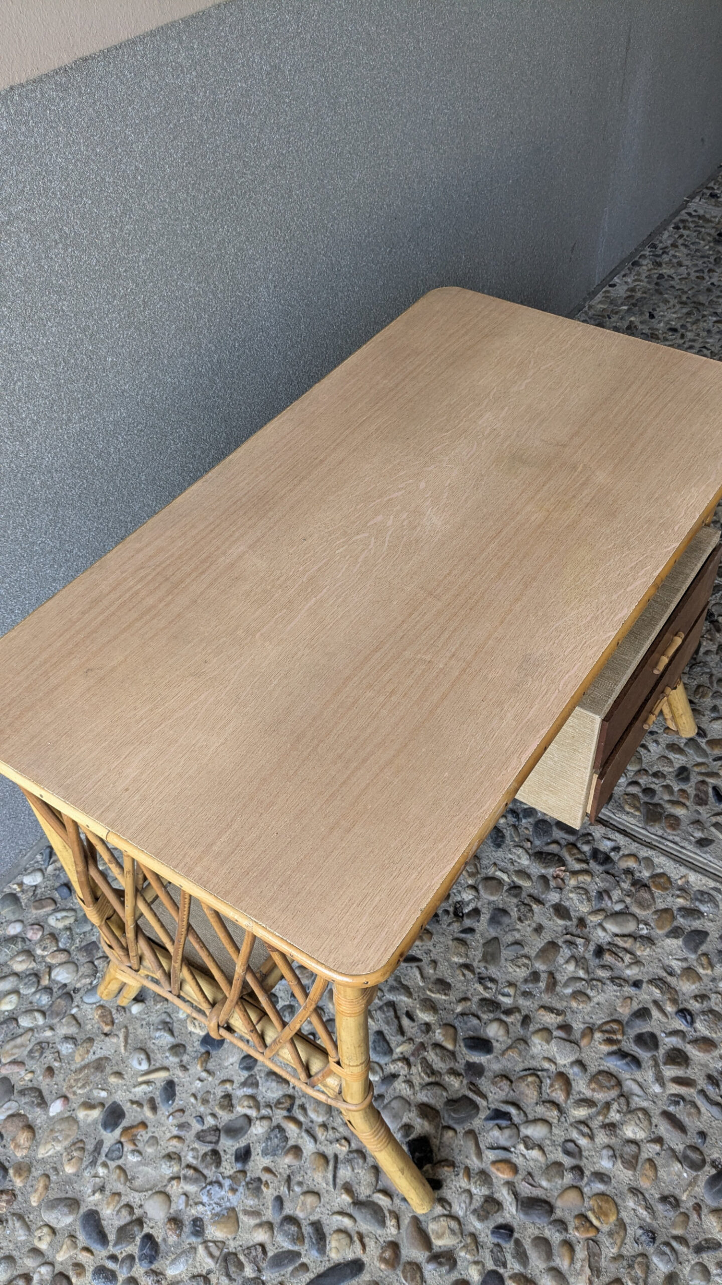 Bureau en rotin