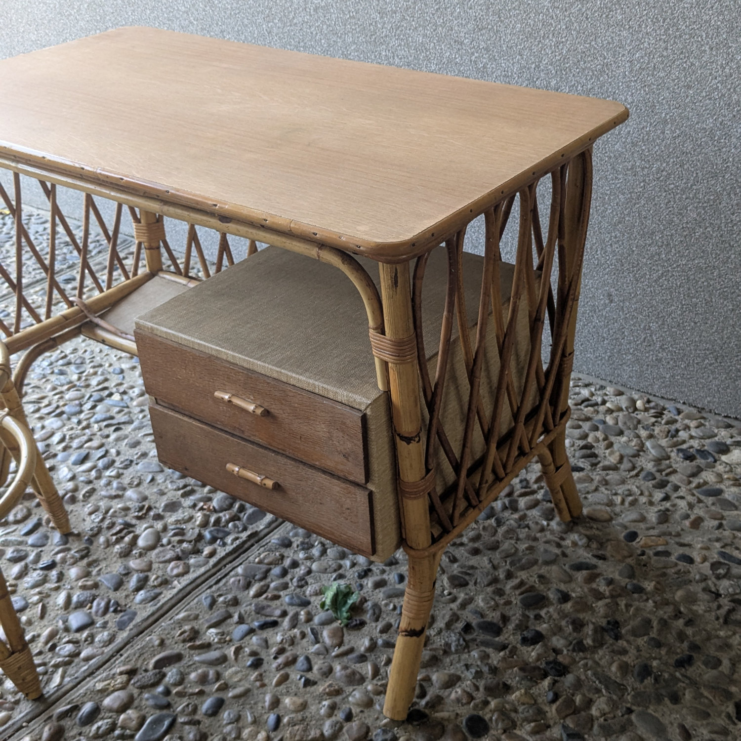Bureau en rotin